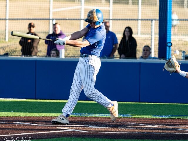 WF boy swing